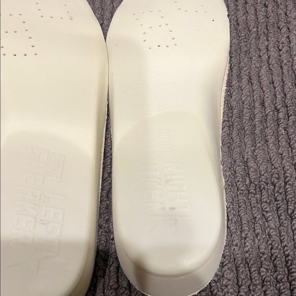 GOLDEN GOOSE limited
Size 37 Superstar Sneaker Embellished - Picture 16 of 16